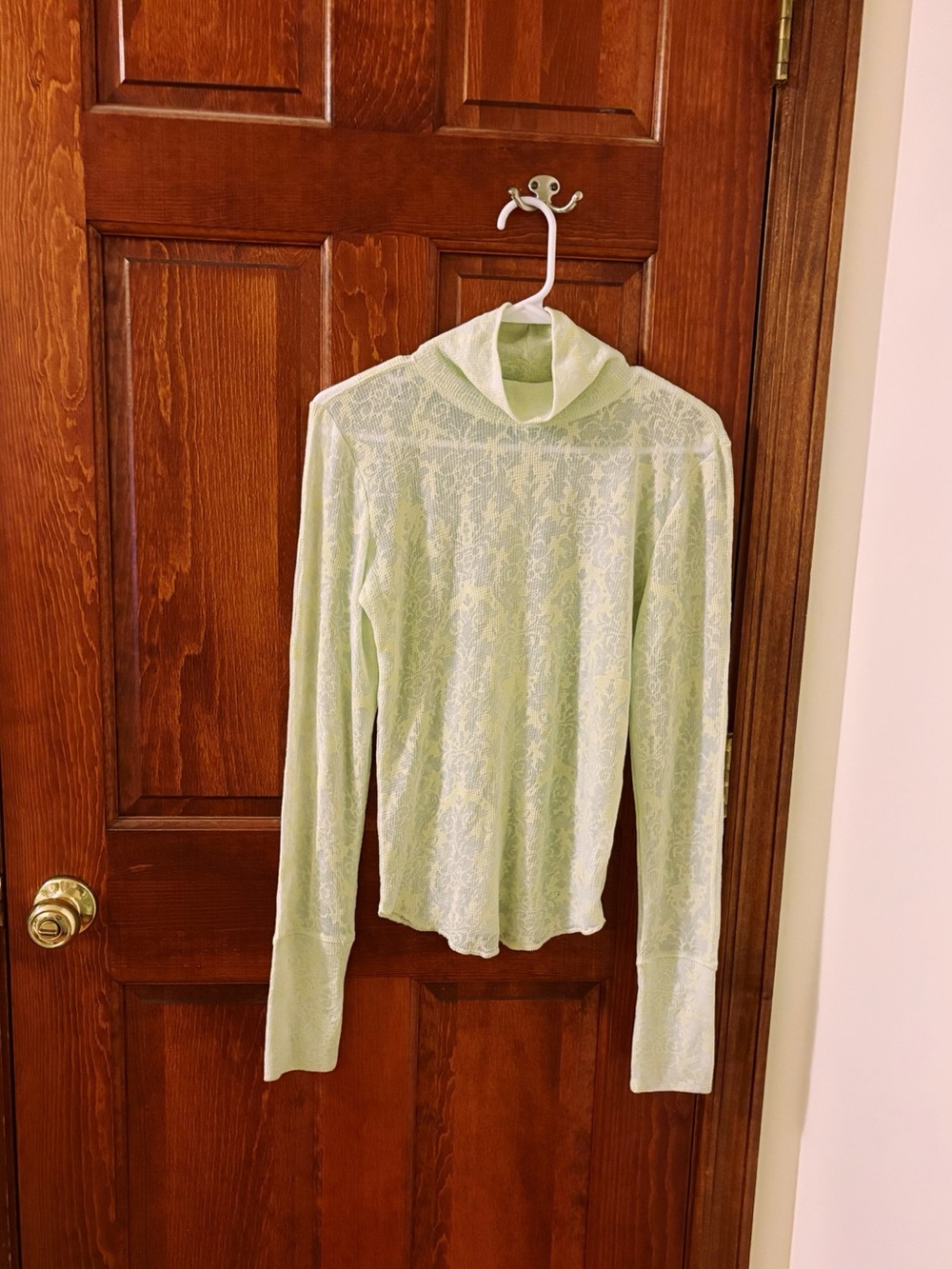 FREE PEOPLE Intimately FP You and I Long Sleeve Top Knit Light Green NWOT Sz M
